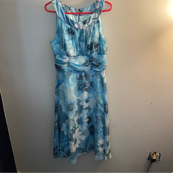 Connected Apparel Women’s Blue Floral Sleeveless Dress – Size 16 - Picture 1 of 2